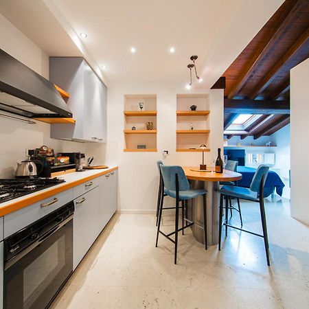 The Gallery Apartment Center Bologna Exterior photo